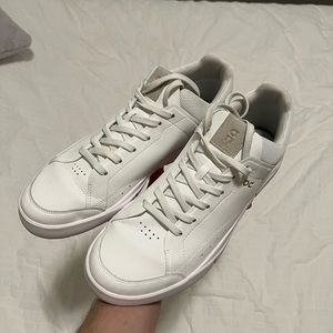 On The Roger white sneakers
